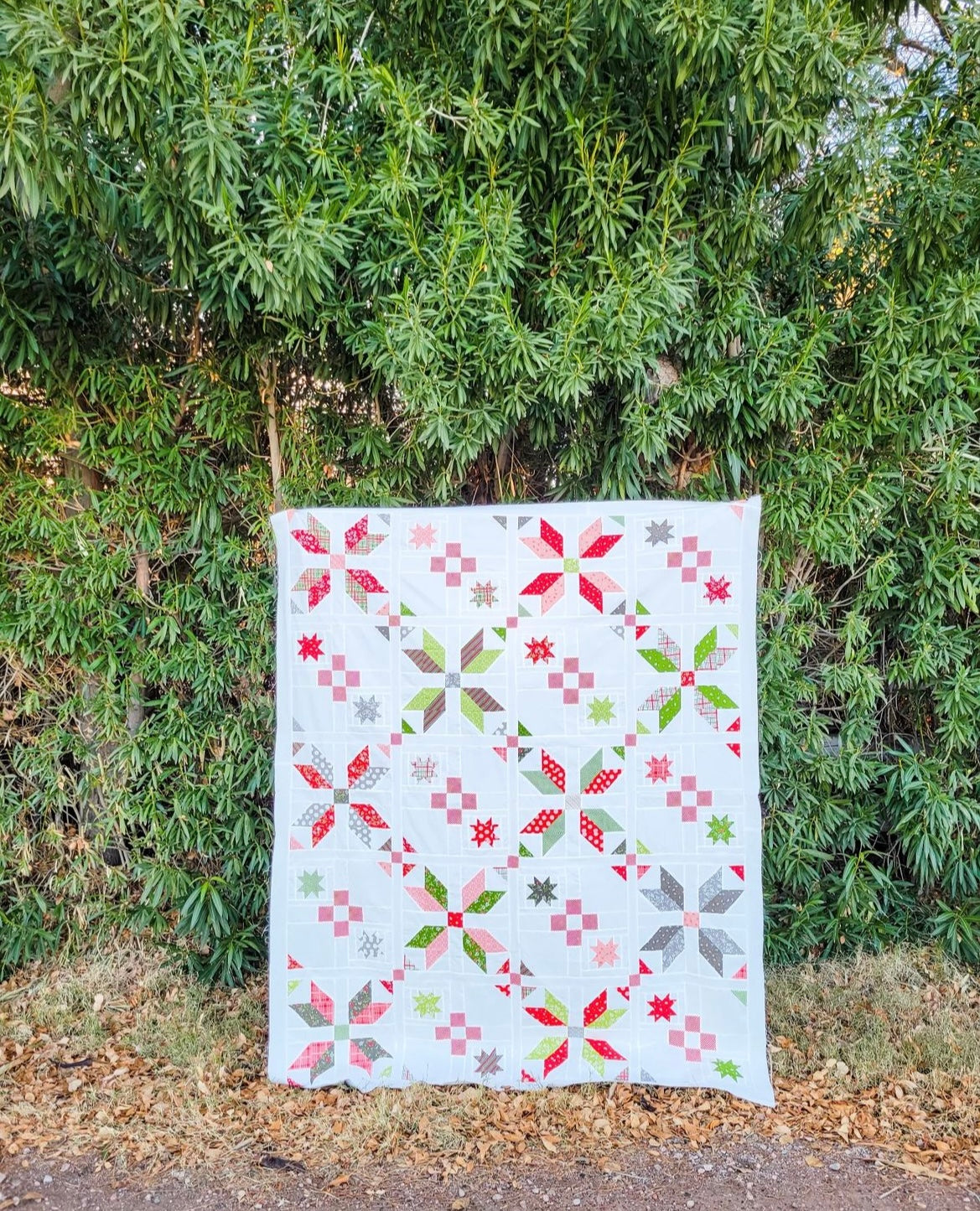 Favorite Things Quilt Kit - Pattern by Chelsi Stratton and Sherri McConnell for Moda Fabrics