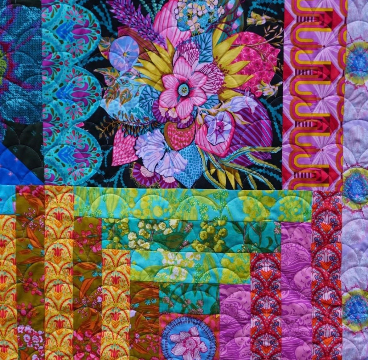 Welcome Home Quilt Kit - Pattern by Anna Maria Horner for Free Spirit Fabrics